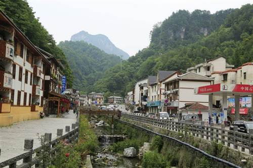 湖北神農架（jià）四季小鎮
